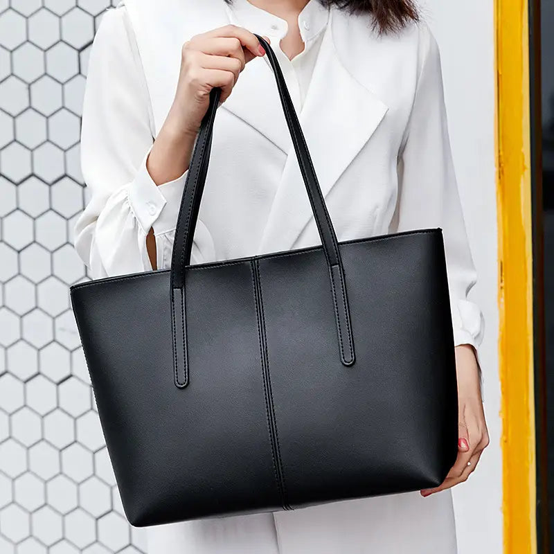 Black Women's Large Capacity Shoulder Bag
