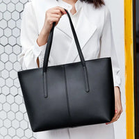 Black Women's Large Capacity Shoulder Bag